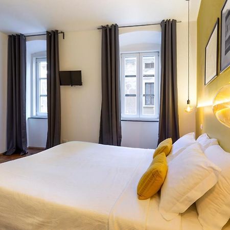 Tram Apartment For 4 Guests Trieste Dış mekan fotoğraf