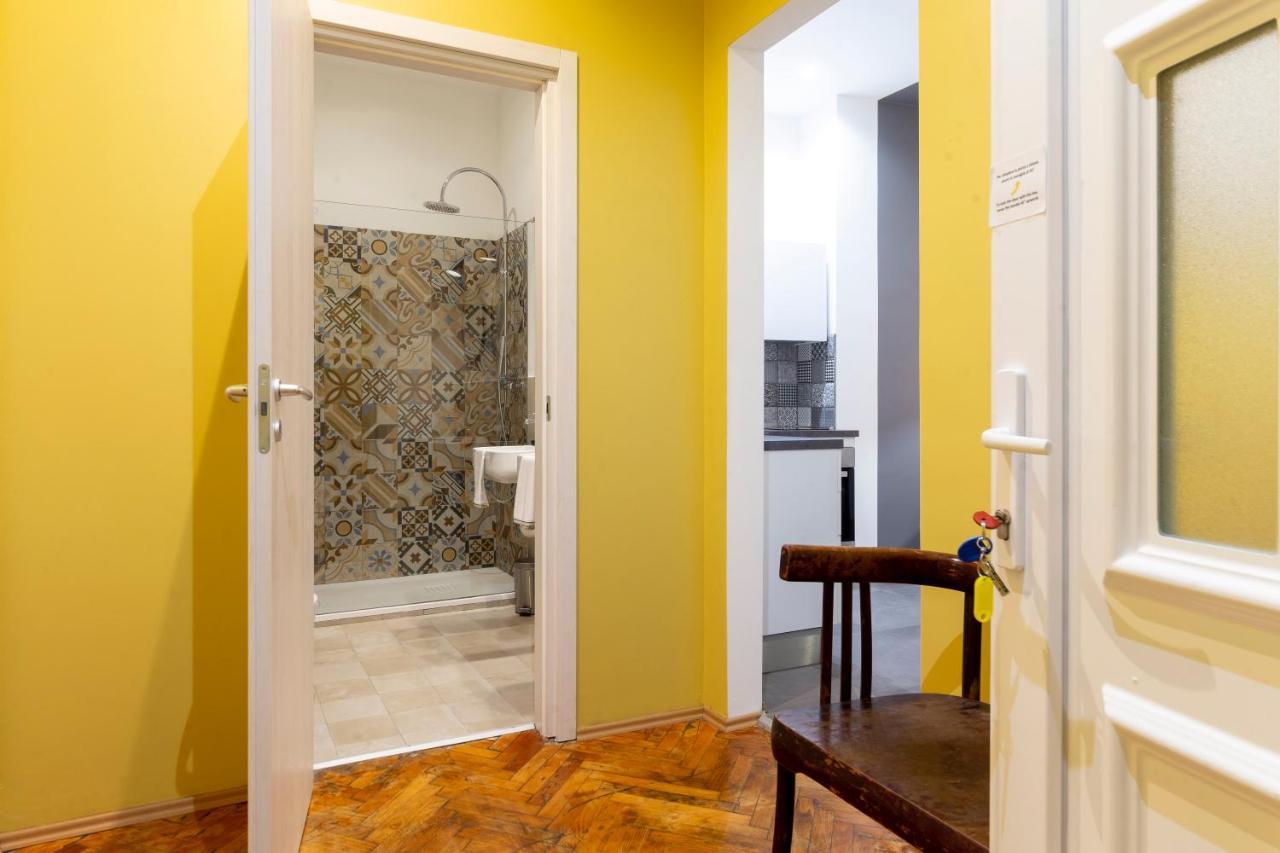 Tram Apartment For 4 Guests Trieste Dış mekan fotoğraf